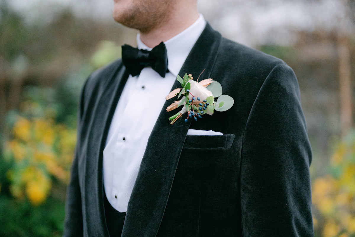 winter groom in velvet suit